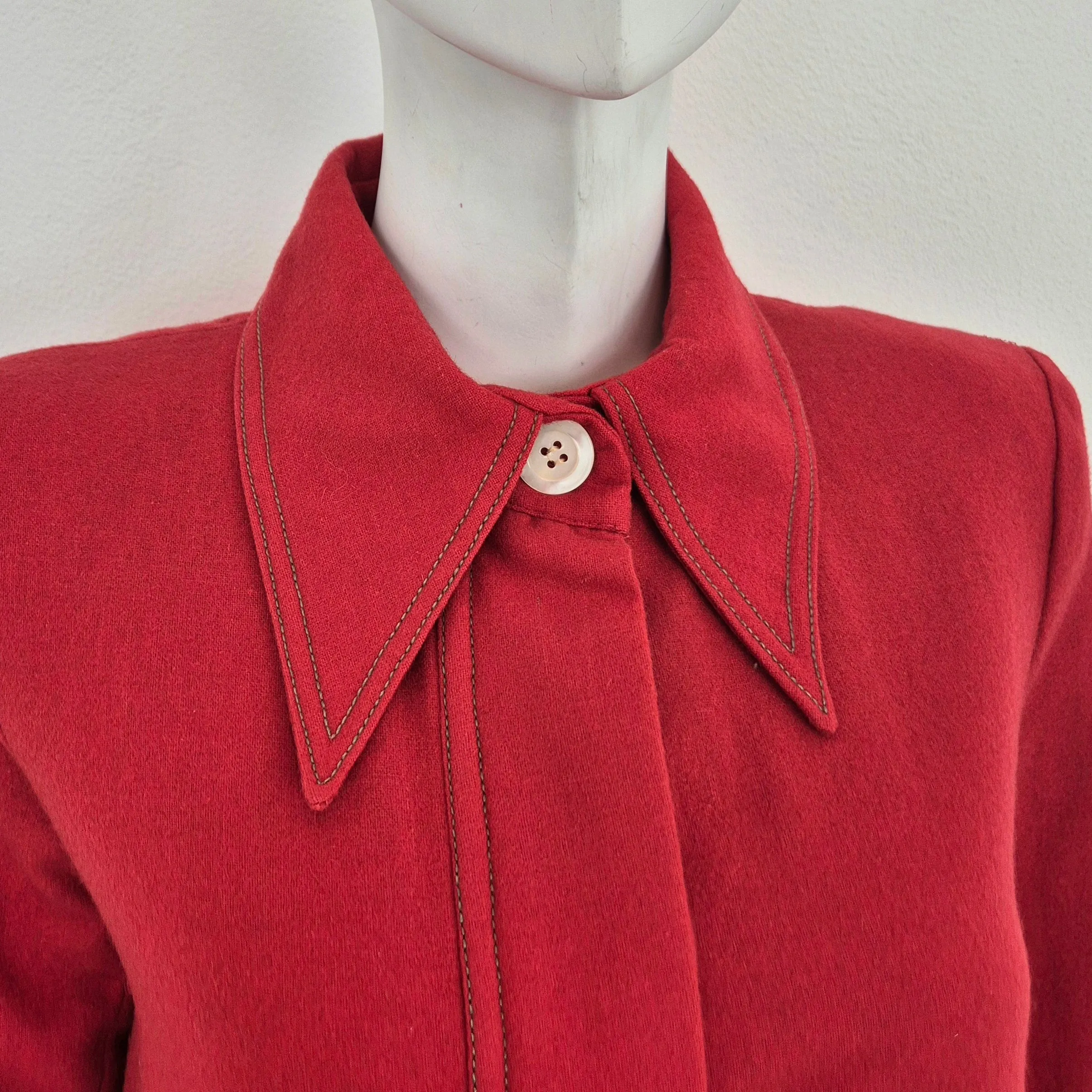 Giacca vintage in panno di lana rossa