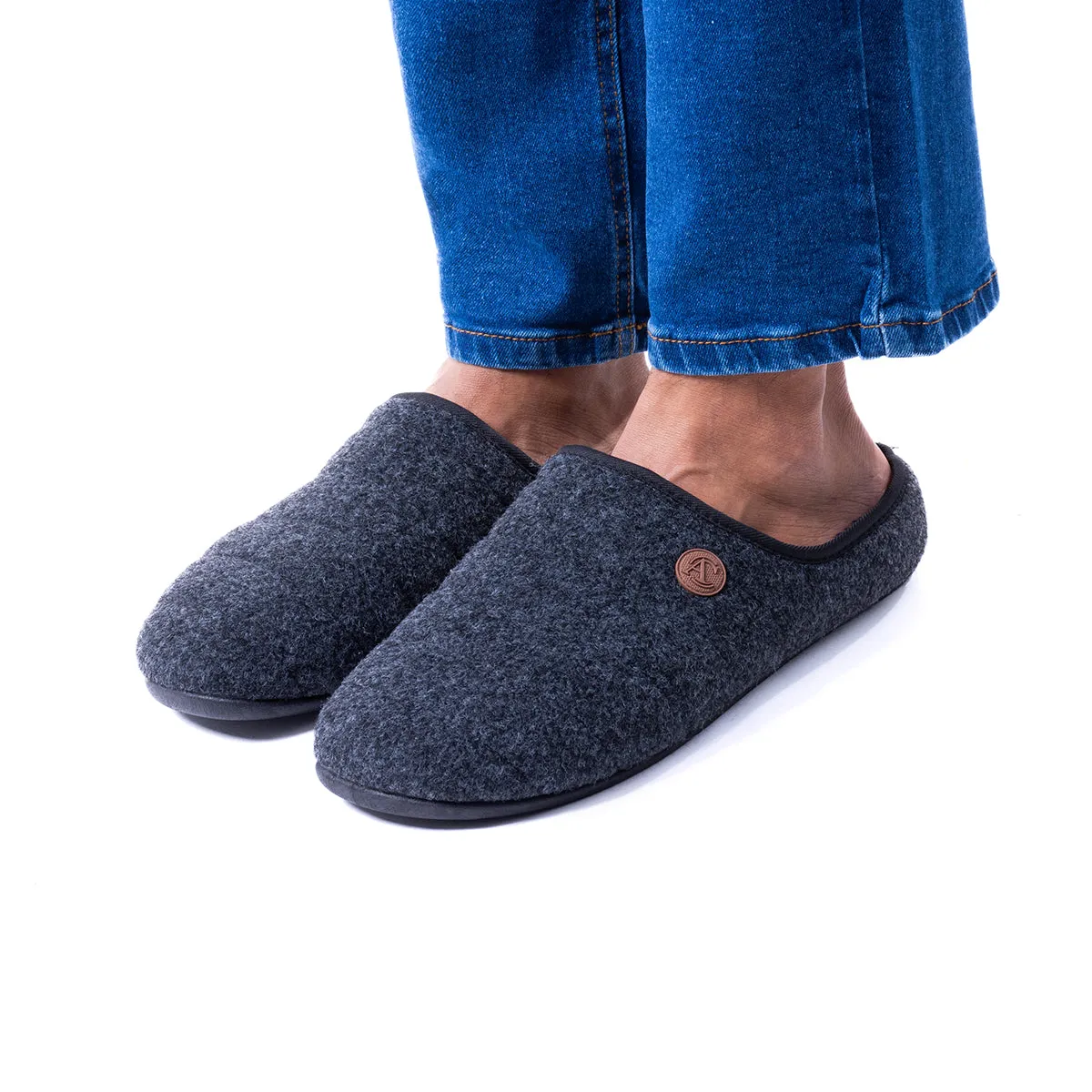 Pantuflas Grises Aldo Conti